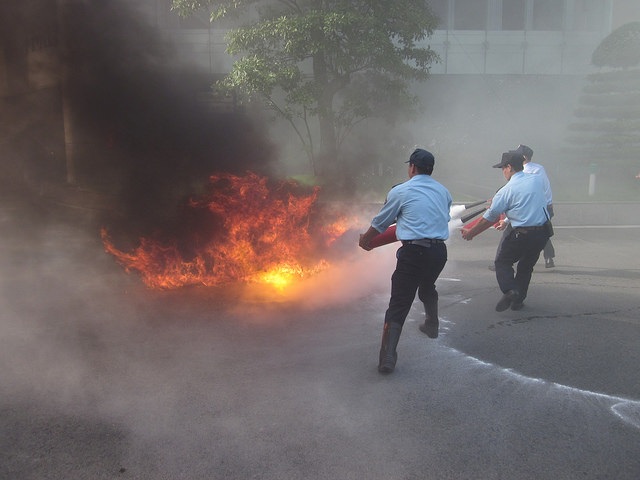 Đội ngũ bảo vệ của PSA được đào tạo nghiệp vụ bài bản, thường xuyên tham gia diễn tập, chủ động trong mọi tình huống.